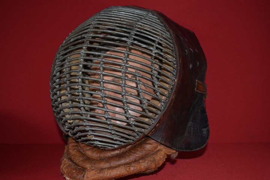 AUSTRALIAN ISSUE WW1 BAYONET PRACTICE TRAINING MASK-SOLD